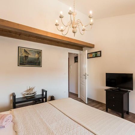 Skipper Suites Novigrad  Zewnętrze zdjęcie